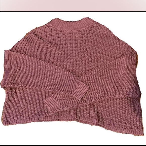 Hollister Cropped Waffle Knit Sweater - Picture 3 of 5